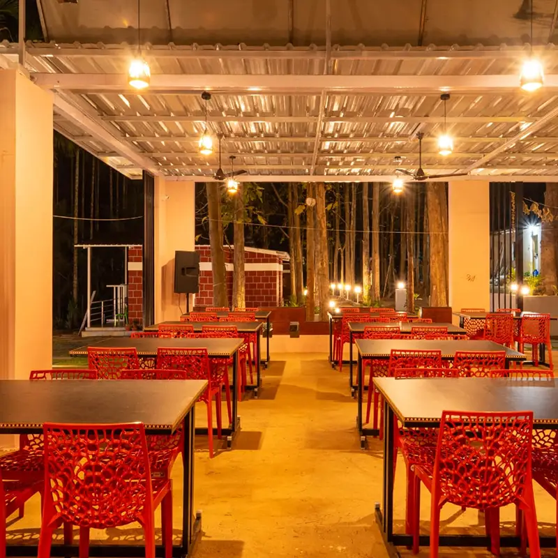 Infinity Junglestay dinig area