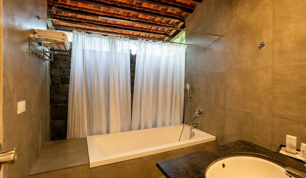 Starling River Resort Bathroom