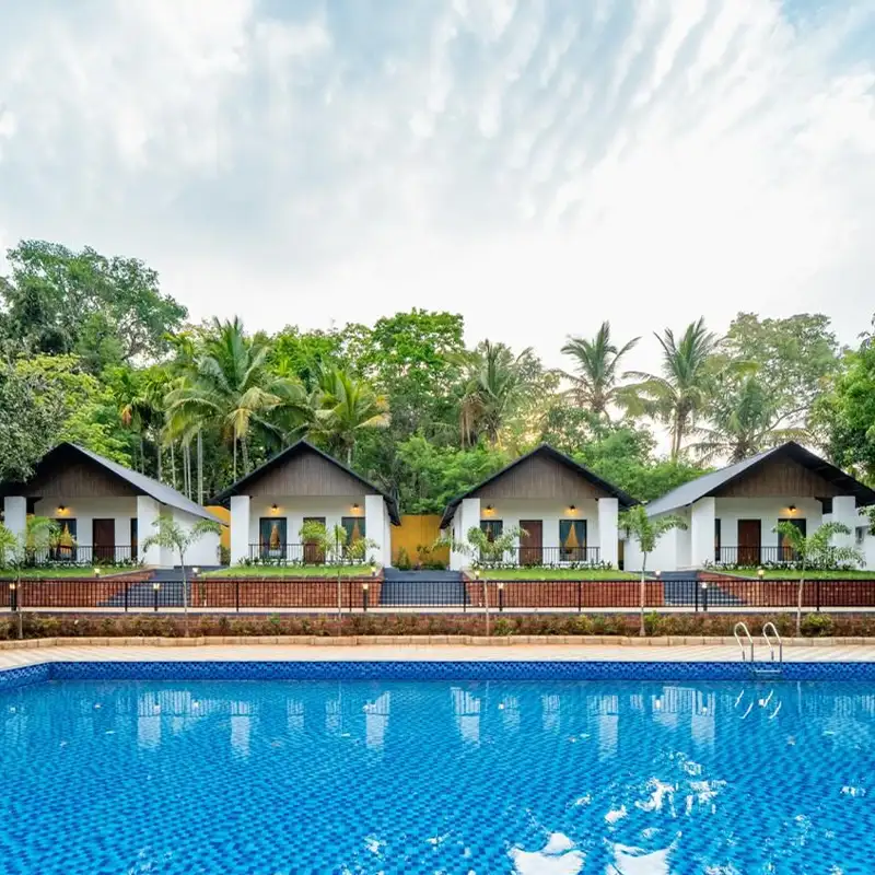 Vantara inn Swimming Pool